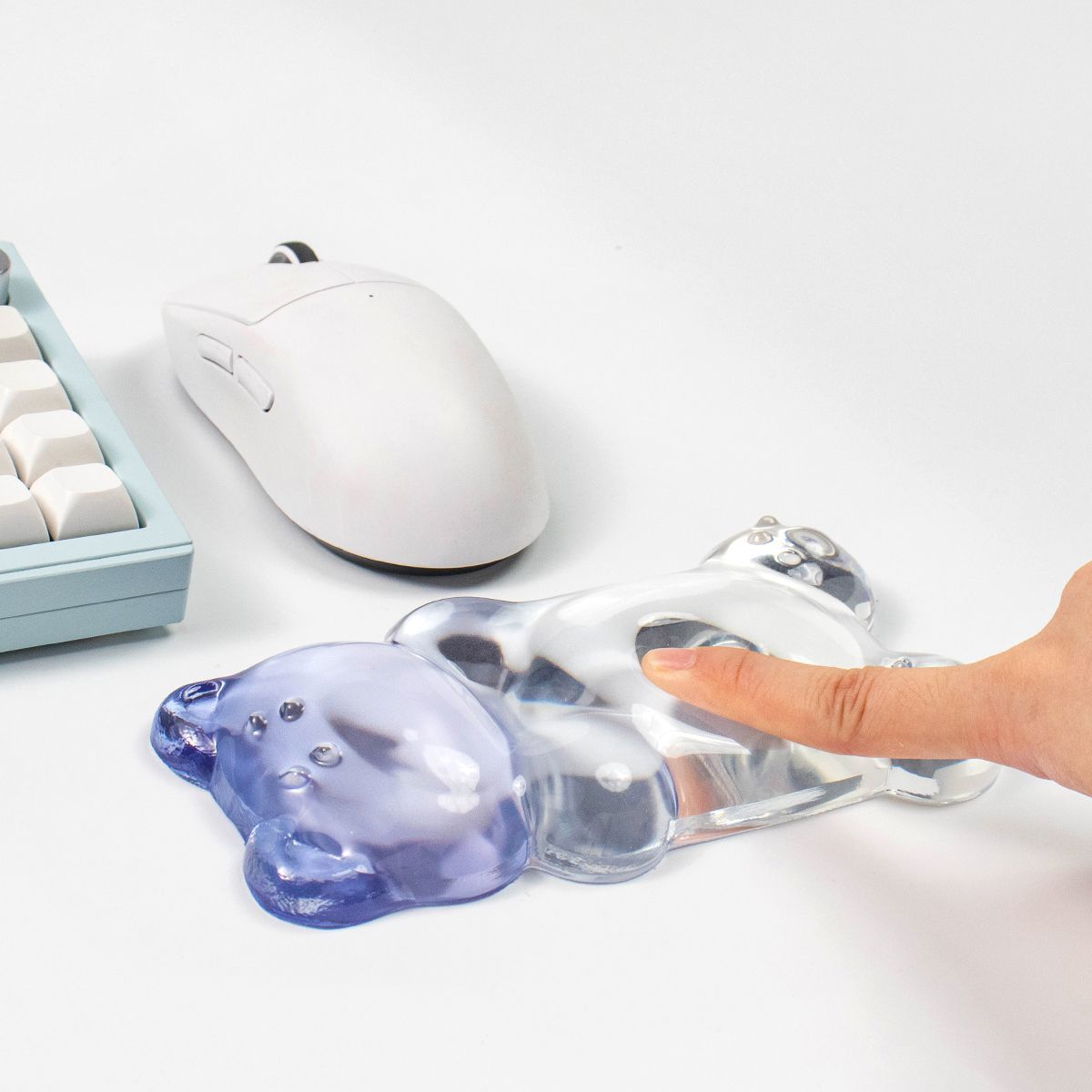 Cute Bear Shape Wrist Rest Tra - Gaming Keyboard No Number Pad ulasan dan harga